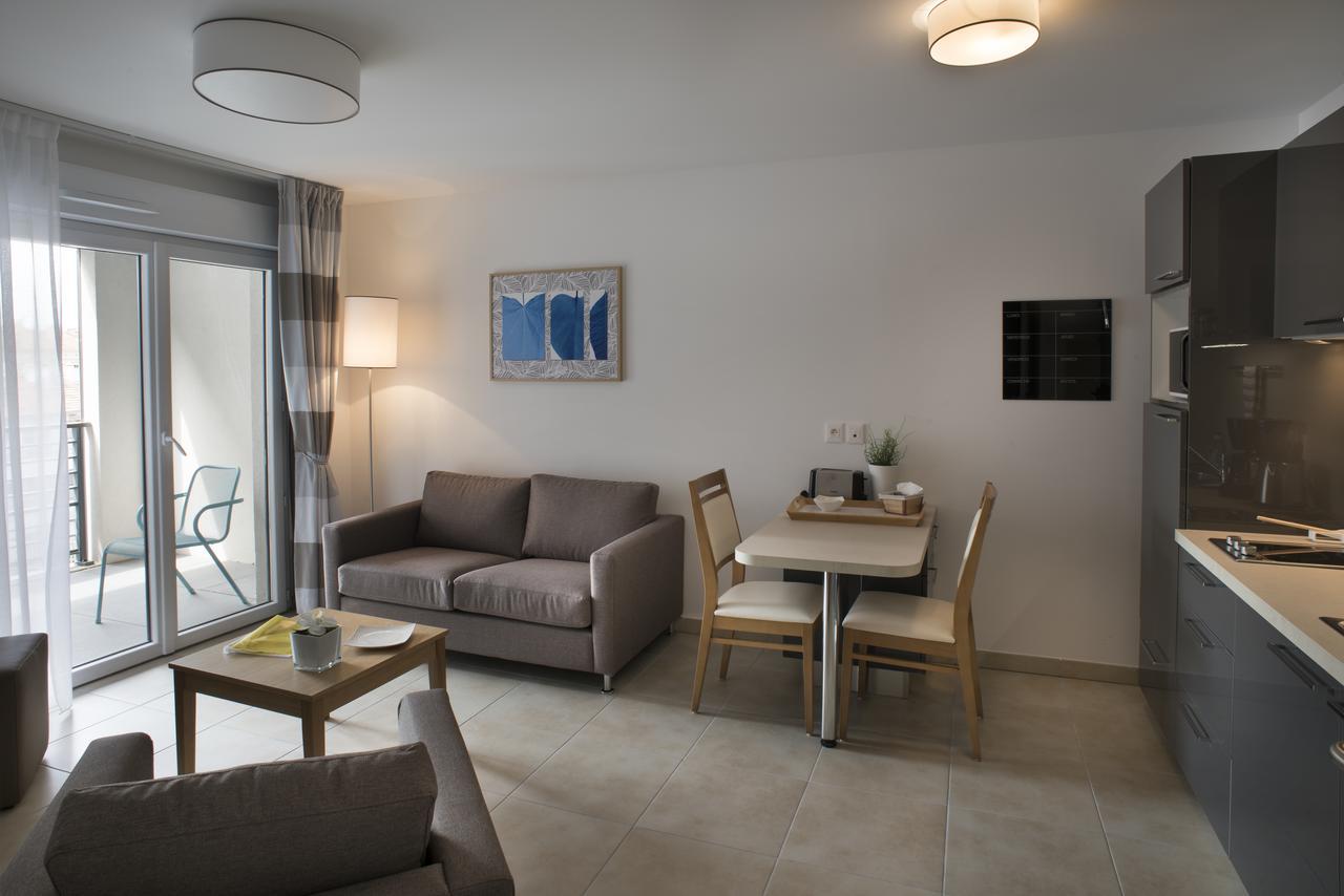Domitys La Palombine Aparthotel Saint-Raphaël Eksteriør bilde